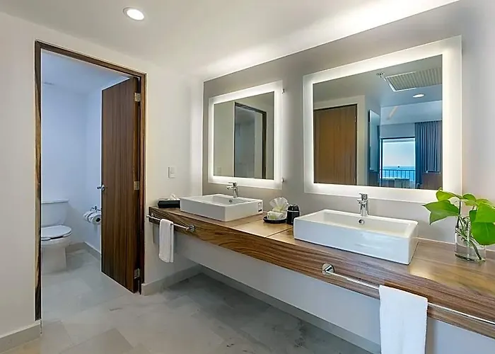 Hotel Holiday Inn Resort Ixtapa All-Inclusive By Ihg 3*