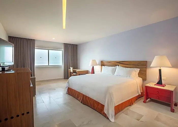 Holiday Inn Resort Ixtapa All-Inclusive By Ihg